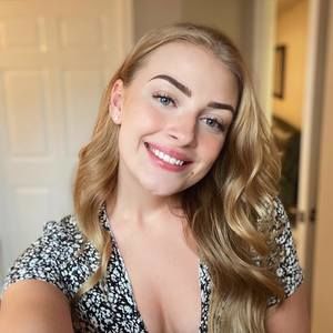 Meet your Posher, Adele